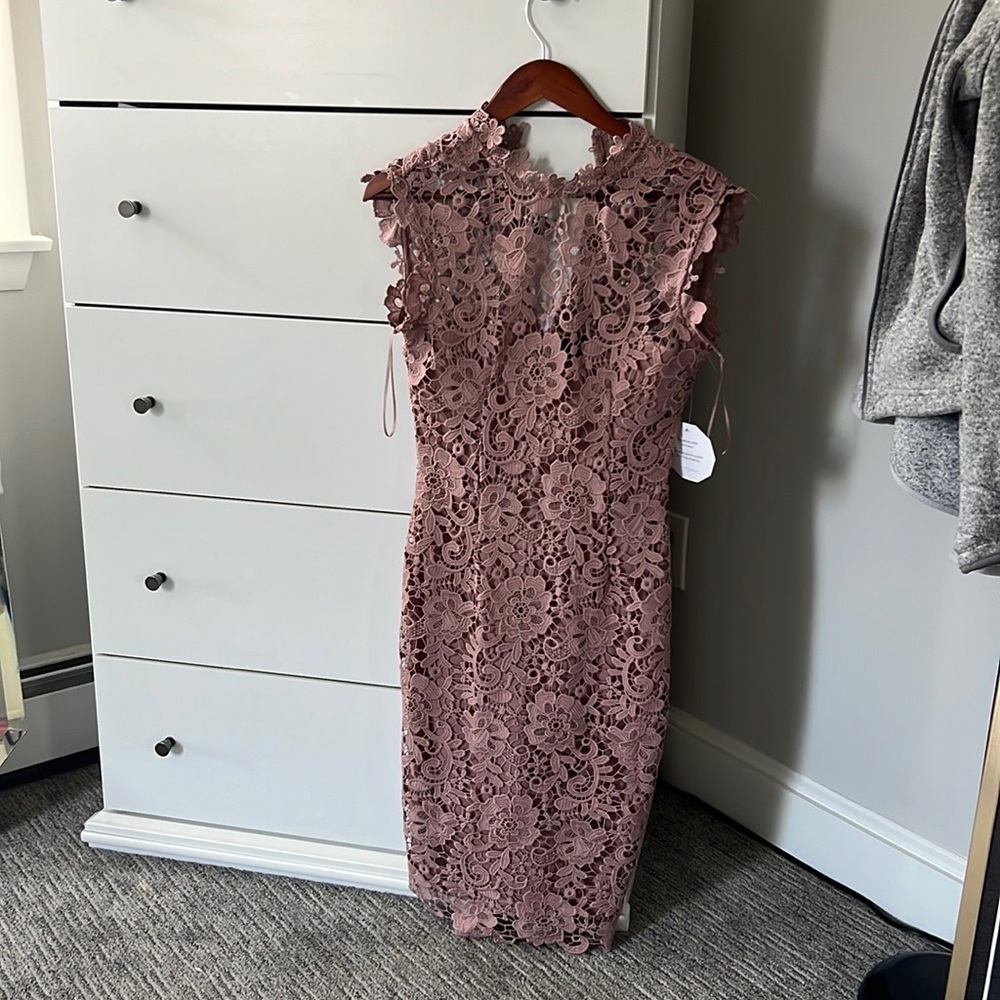 NWT ASOS Paperdolls mauve dress. Size 4